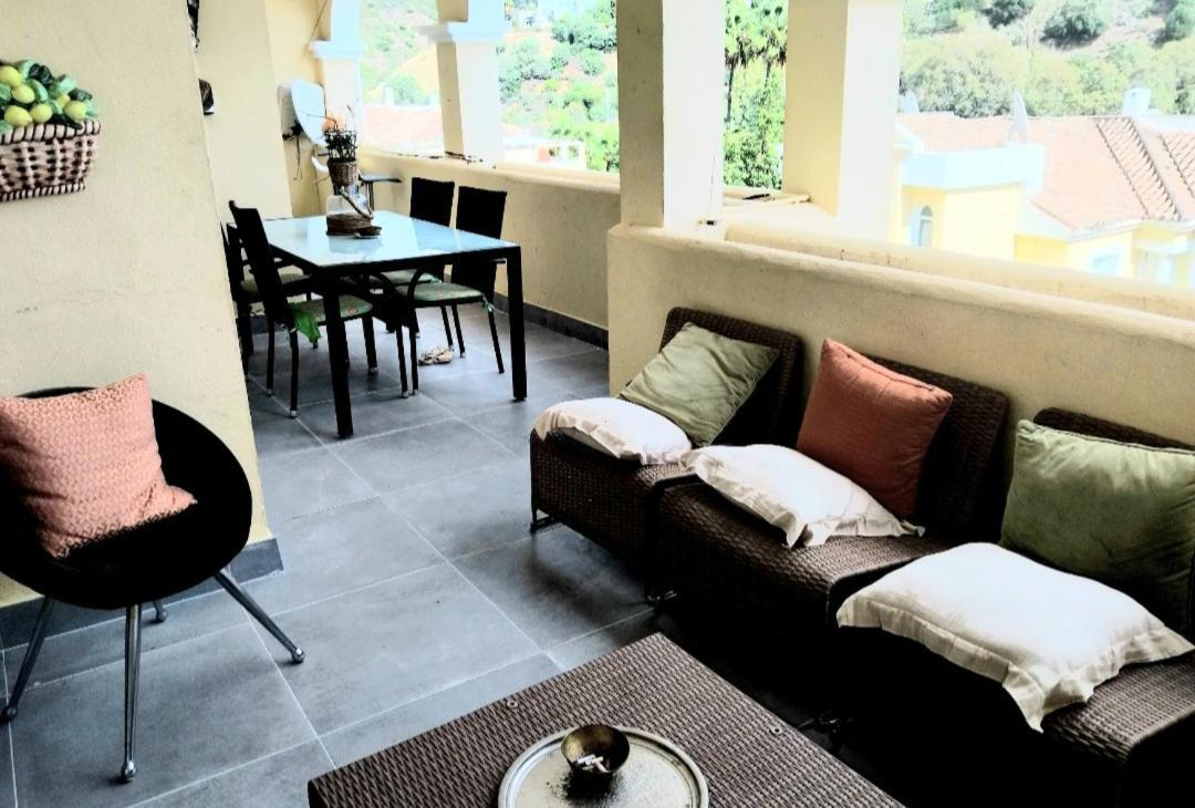 Bedroom, With A Share Bathroom In A Bed And Breakfast Place Málaga Eksteriør billede